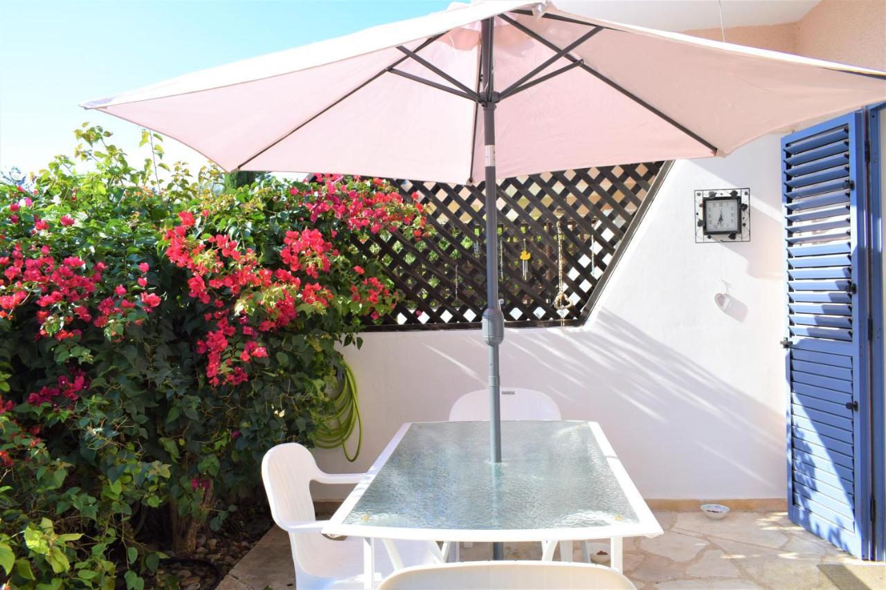 Townhouse In Paradise Gardens 파포스 외부 사진